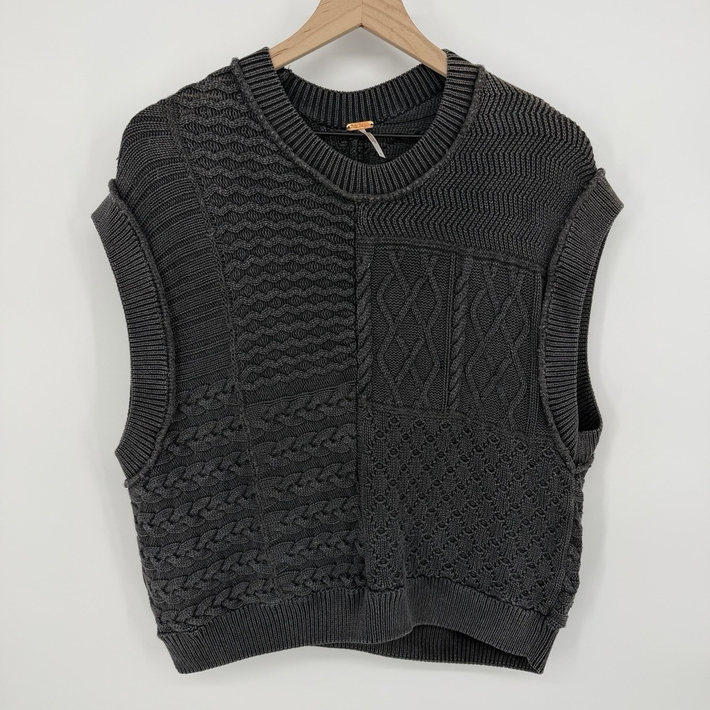Free People Sz S Mixed Patchwork Cable Knit Sweater Vest Charcoal Grey Boho Top - Picture 1 of 5